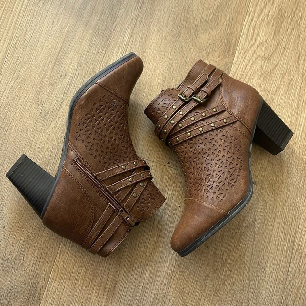 RIALTO Fisher Brown Laser Cut Faux Leather Heeled Boots Size 7.5